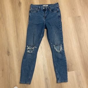 Top shop distressed skinny jeans size 10